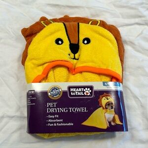 NWT Lion Pet Drying Towel - S/M